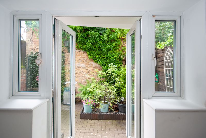 Lounge Doors